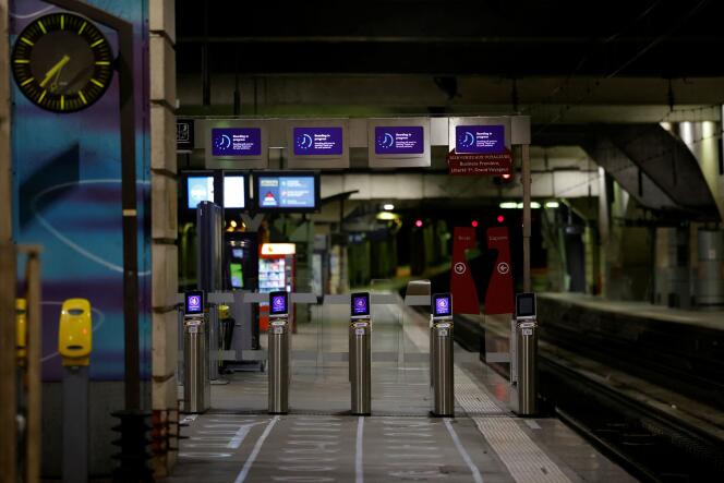 An empty platform is seen at Gare Montparnasse train station during a strike by French SNCF railway workers in Paris as part of a nationwide day of strike and protests against French government's pension reform plan in France, January 31, 2023. 