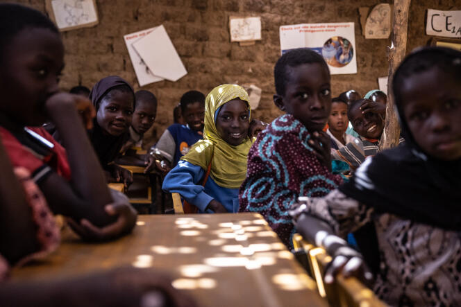 Dans une classe de l’école de Sakoira, dans la région de Tillabéri, au Niger, le 25 janvier 2023. 