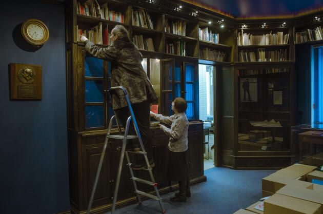 Préparatifs pour le déménagement des archives de l’académicien Andreï Sakharov et du « Musée Sakharov », à Moscou, le 30 janvier 2023.
