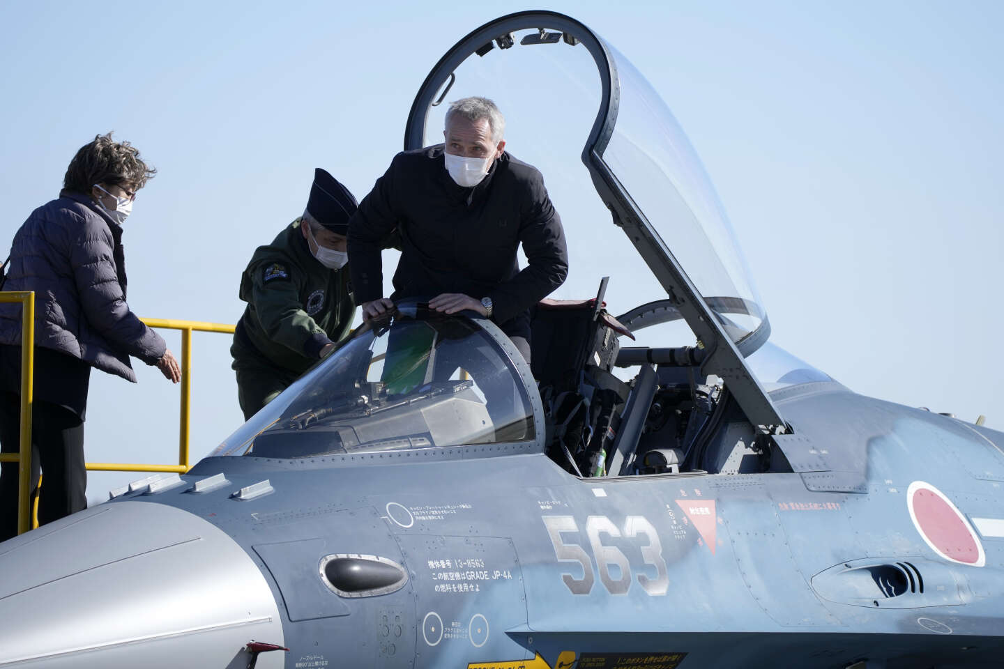 Biden refuses to send Ukraine F-16 fighter jets as allies mull new arms deliveries