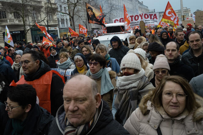 Dans le cortège de la manifestation contre la réforme des retraites à Valenciennes, le 31 janvier 2023. 