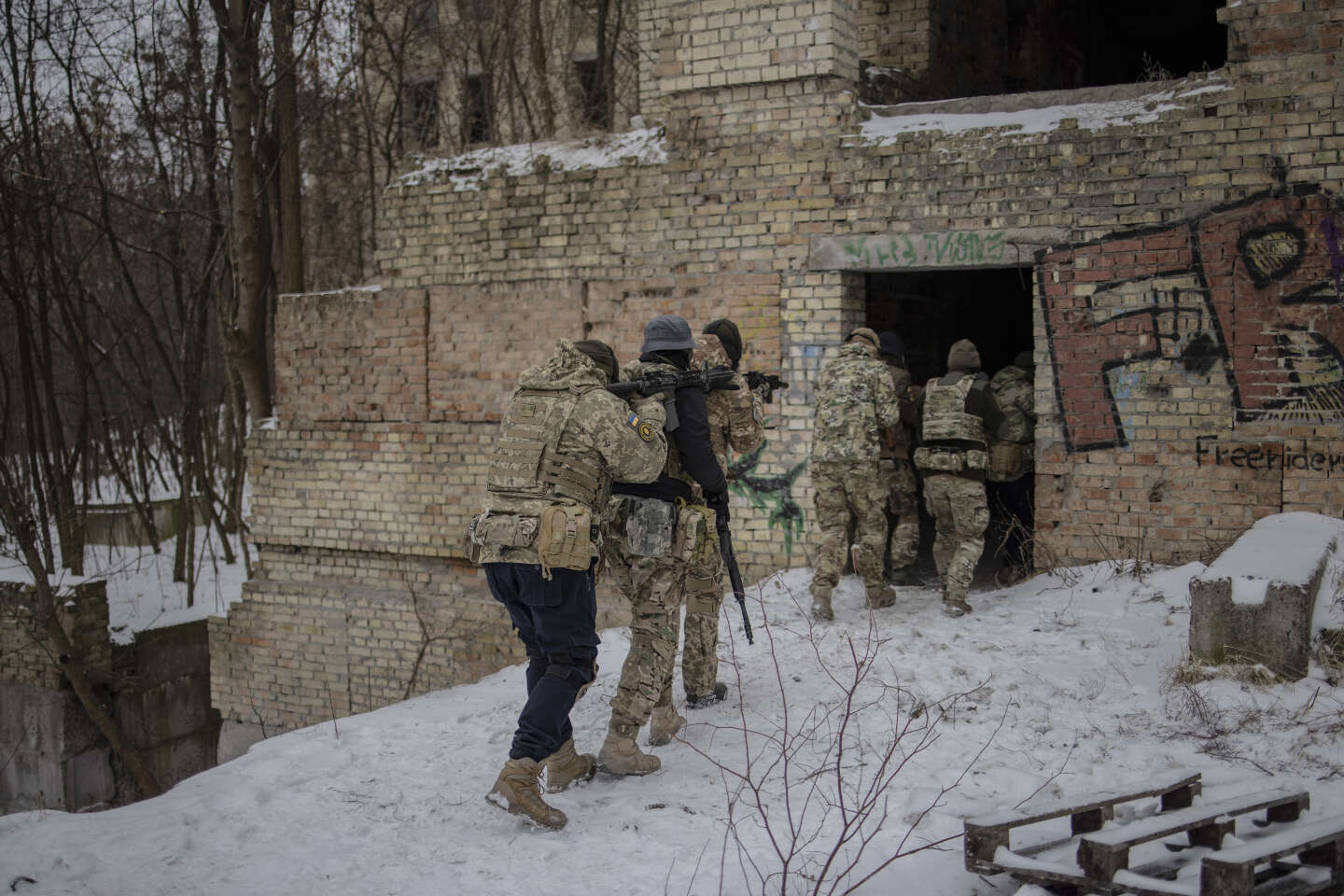 En Ukraine, « l’offensive hivernale de Poutine montre ses limites et met en lumière la résilience du pays et de ses alliés européens »