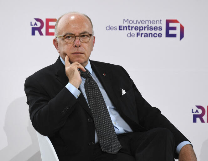 Bernard Cazeneuve lors de la conférence d’été du Medef à Paris, le 30 août 2022.