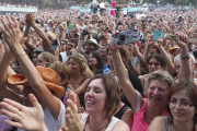 Lors du concert de Francis Cabrel, lors du festival Les Deferlantes à Argeles-sur-Mer, le 8 juillet 2018.