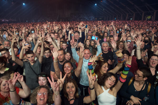 Des spectateurs lors du Printemps de Bourges, le 21 avril 2022.
