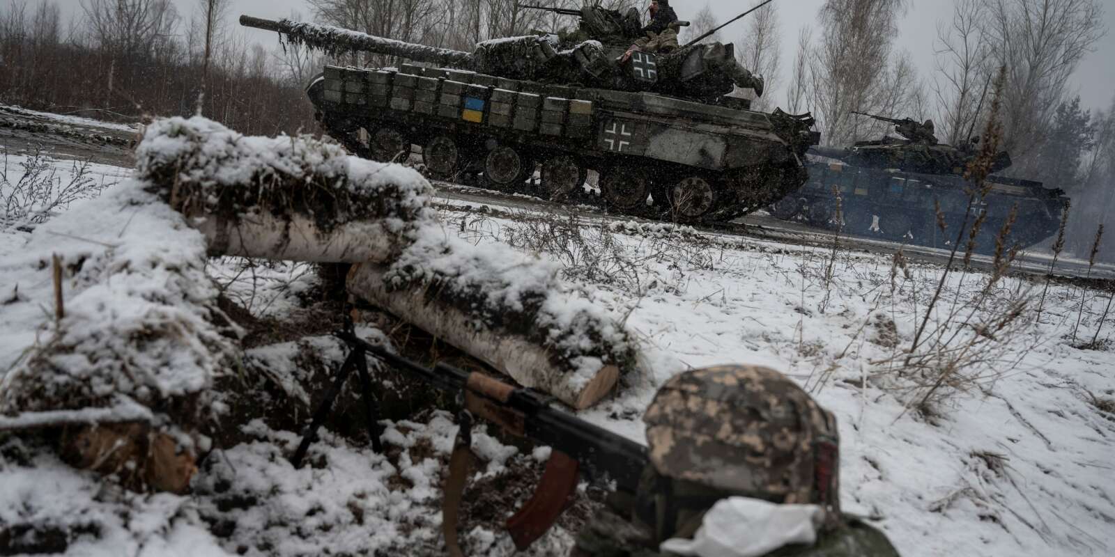 Des militaires ukrainiens près de Tchernobyl, en Ukraine, le 3 février 2023.