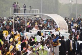 Le pape François à son arrivée pour la messe célébrée à Djouba, dimanche 5 février.