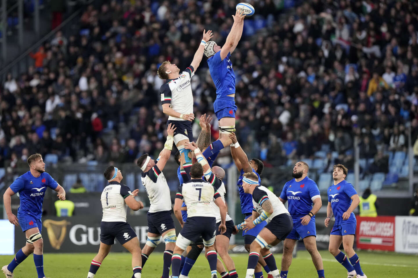 Six Nations Rugby Championship France scores narrow win against Italy