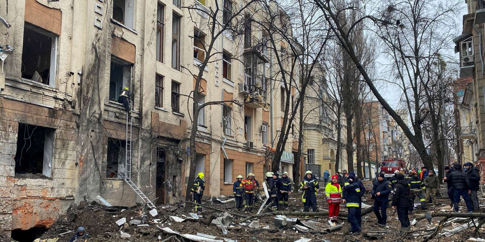 Un bâtiment résidentiel touché par un missile russe, dans le centre de Kharkiv, le 5 février 2023.