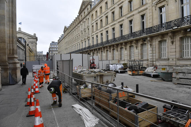 Une allée en cours de rénovation à la gare du Nord, à Paris, le 3 février 2023.