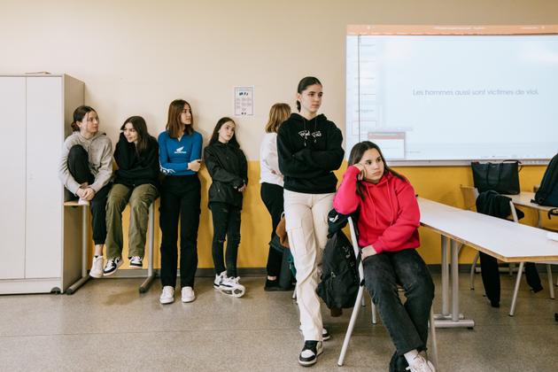 Les élèves du collège Emmanuel-Maffre-Baugé à Paulhan (Hérault) lors de questions de l’atelier sur la sexualité, le 2 février 2023.