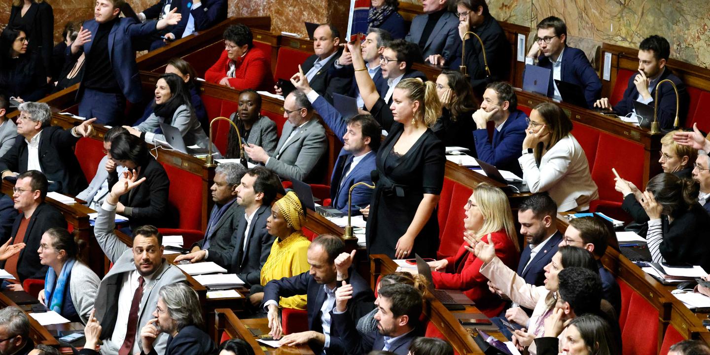 haga sus preguntas sobre el examen del texto en la Asamblea Nacional