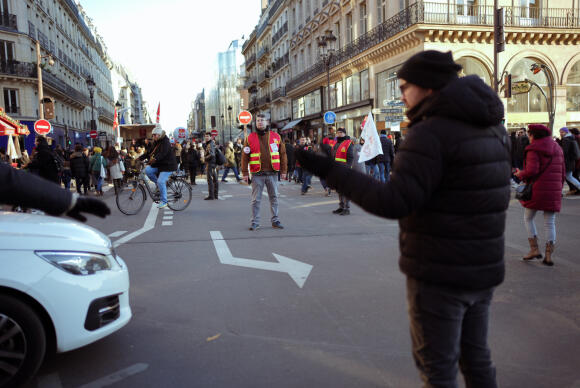 Sur le deuxième cortège rue de Rivoli à Paris, le 7 février 2023.