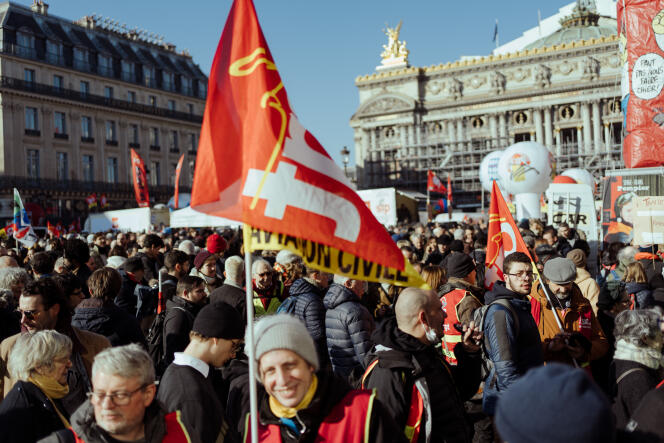 Dans la manifestation lors du troisième jour de mobilisation contre la Réforme des Retraites à Paris, le 7 février 2023.