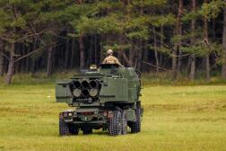 Photo d’archive prise le 26 septembre 2022 à Skede, en Lettonie, montrant le système de roquettes d’artillerie à haute mobilité (Himars).