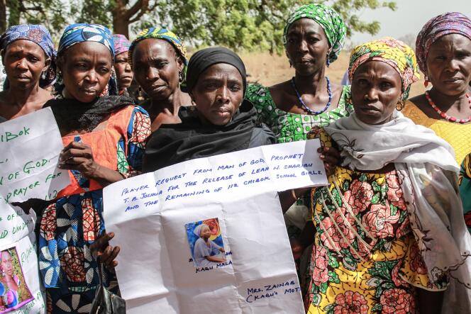 Des mères des 217  jeunes filles enlevées par les djihadistes de Boko Haram à Chibok, en 2014, réclament le retour de leurs enfants. 