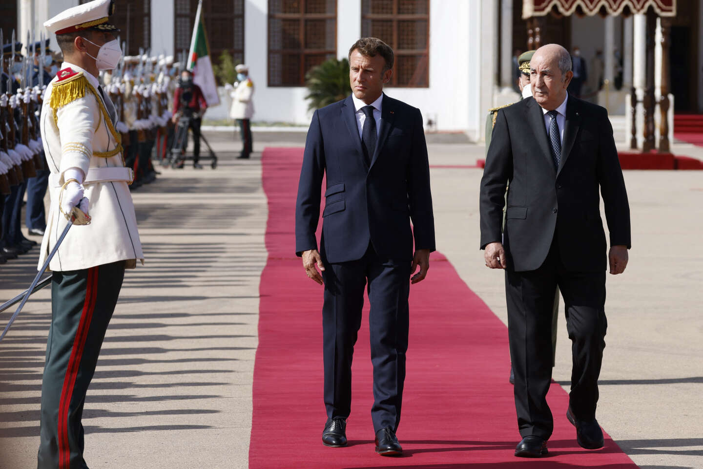Le jeu d’équilibre de la France entre l’Algérie et le Maroc se révèle de plus en plus périlleux