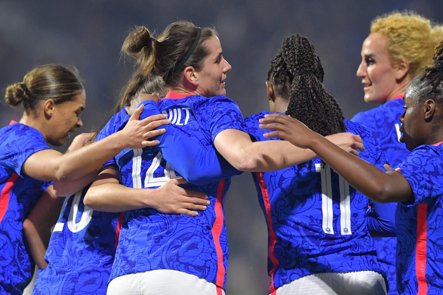 en el Tournoi de France, los Bleues de Kheira Hamraoui derrotan a Dinamarca