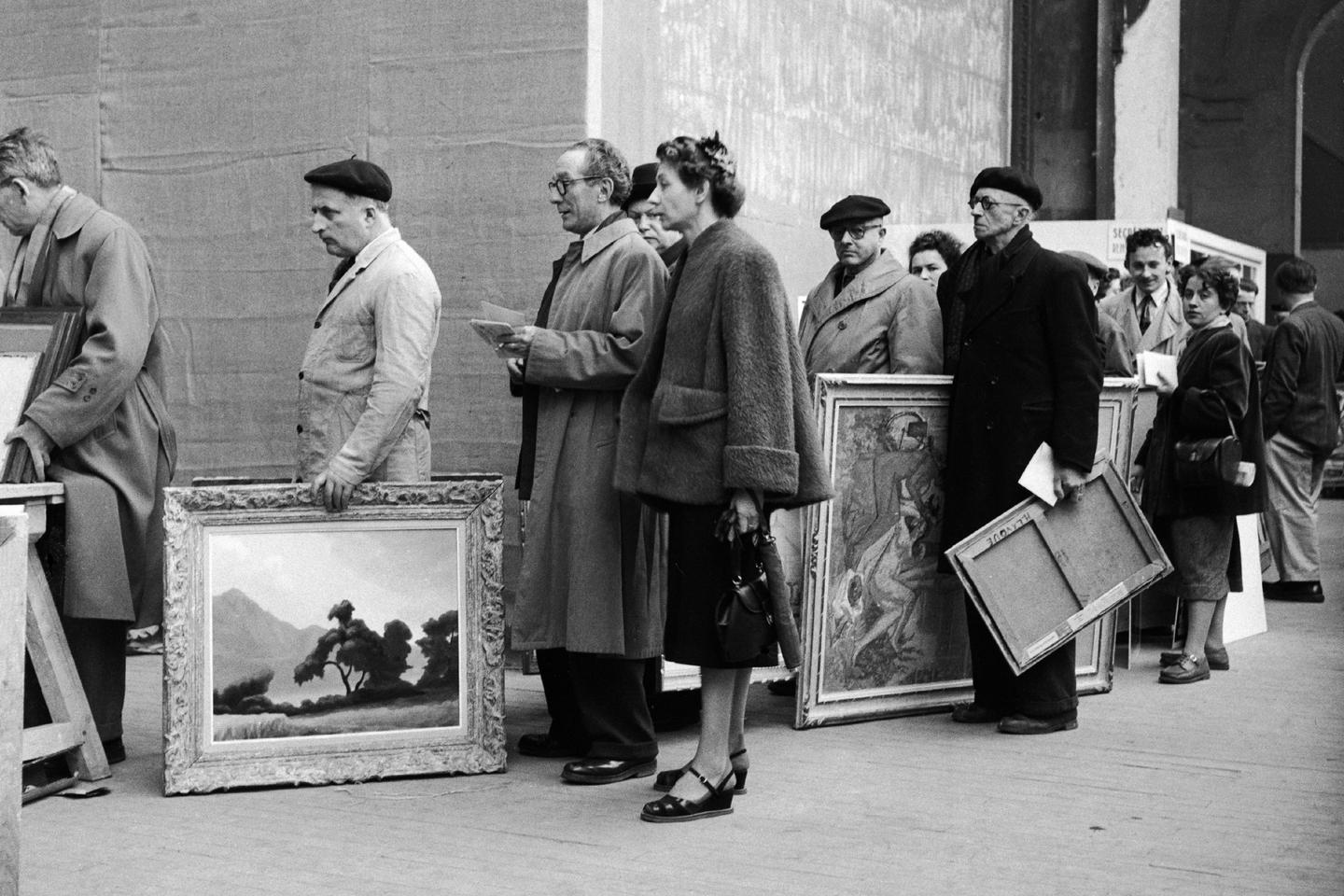 Ferias y galerías eclipsan los salones de artistas