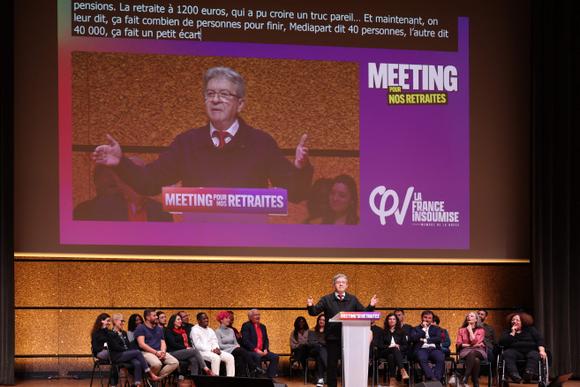 El líder de La France insoumise Jean-Luc Mélenchon durante el encuentro organizado por el movimiento y sus aliados Nupes en Montpellier, el 16 de febrero de 2023.