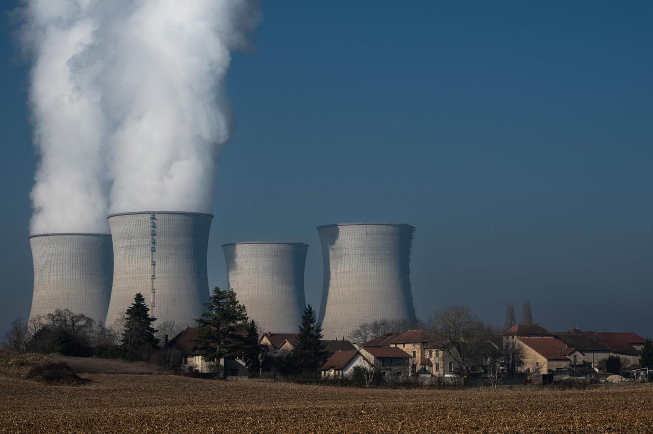 Las torres de la central nuclear de Saint-Vulbas (Ain), 25 de enero de 2022.
