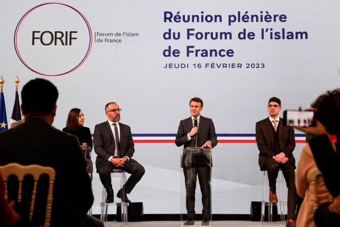 Le président de la République, Emmanuel Macron, prononce un discours pendant une réunion plénière du Forum de l’islam de France à l’Elysée, à Paris, le 16 février 2023.