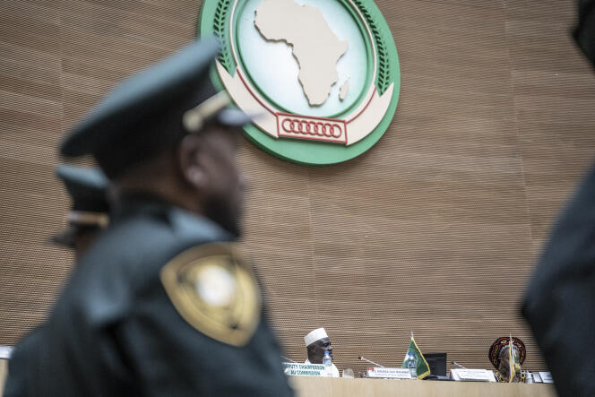 Moussa Faki Mahamat, le président de la Commission de l’Union africaine, lors de la cérémonie de clôture du 36e sommet de l’organisation panafricaine, à Addis-Abeba, le 19 février 2023.