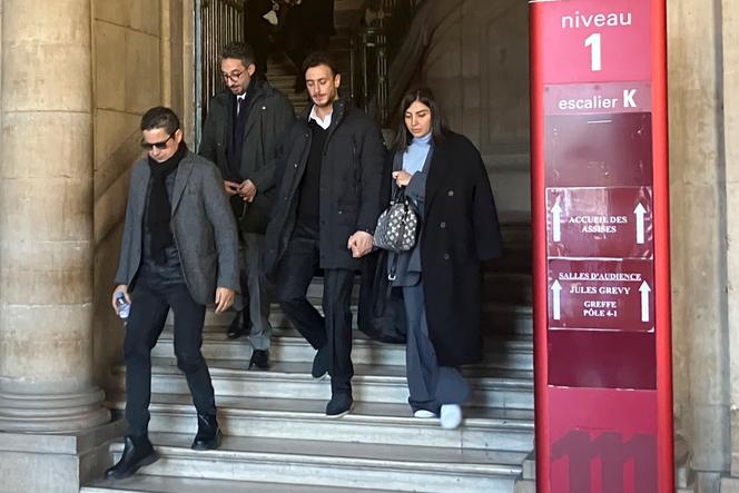 Le chanteur marocain Saad Lamjarred quitte le palais de justice, lundi 20 février 2023 à Paris