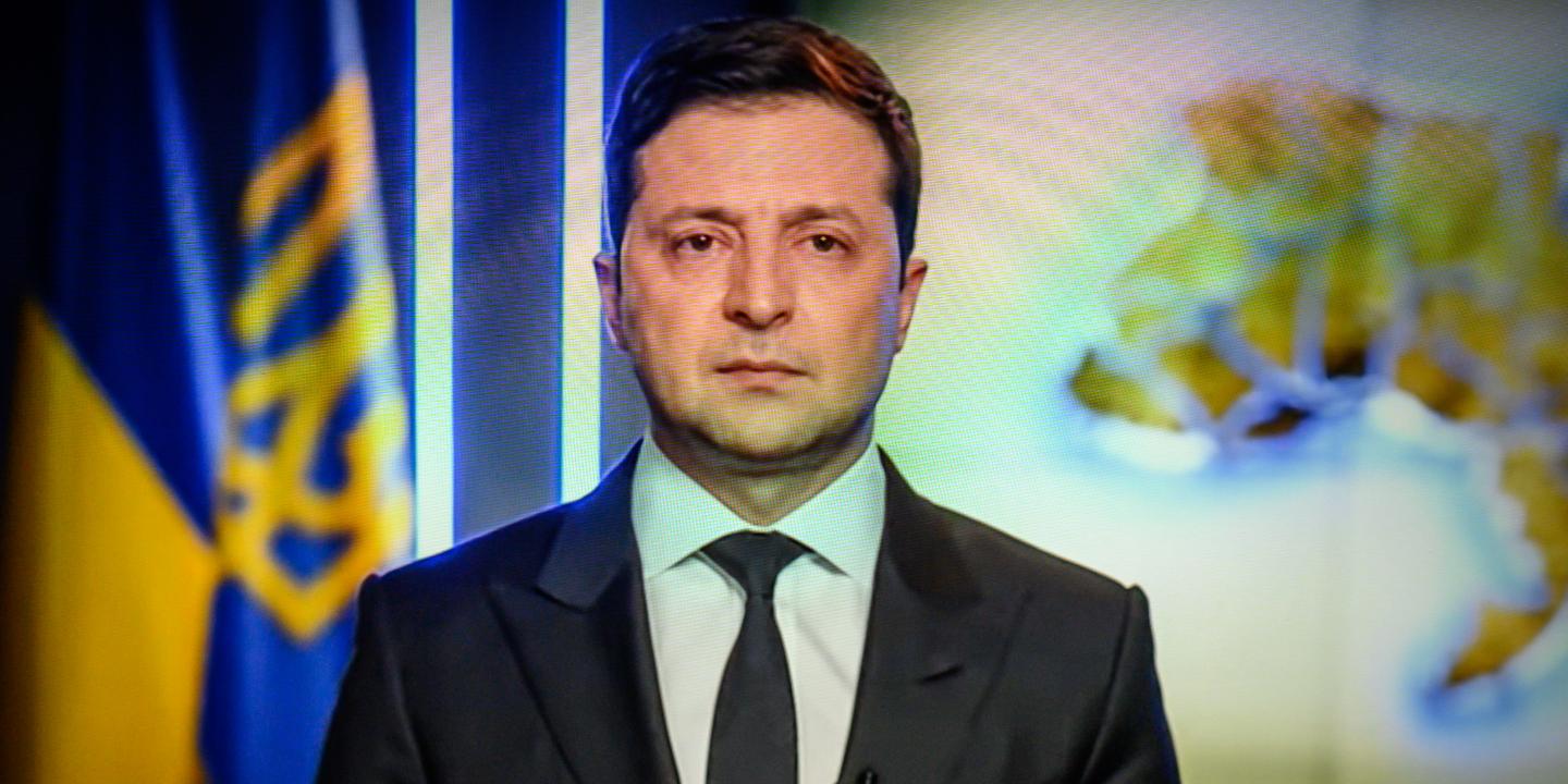 Lola Myluv pornosini tomosha qiling