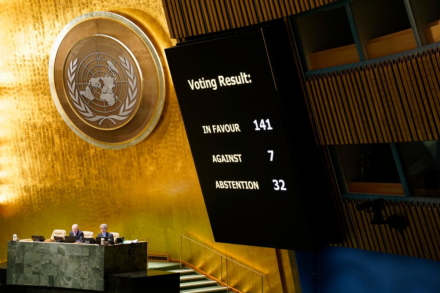The UN calls for the immediate withdrawal of Russian troops in Ukraine