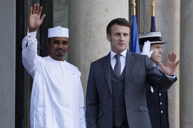 Mahamat Idriss Déby Itno et Emmanuel Macron à l’Elysée, le 2 février 2023.