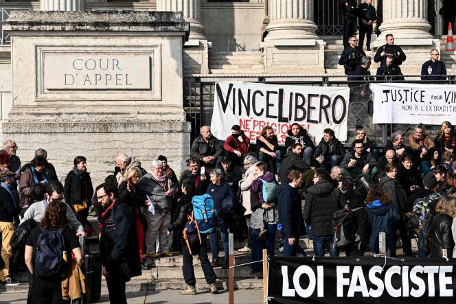 Vincenzo Vecchi's support committee on the steps of the Lyon Court House, France, February 23, 2023.