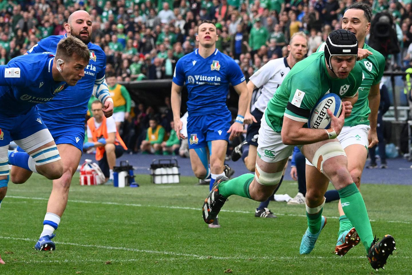 six-nations-tournament-victorious-in-italy-ireland-continues-to-dream