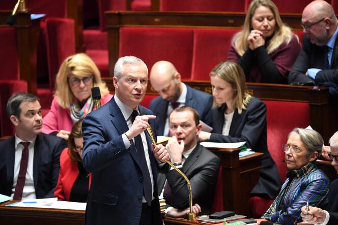 Bruno Le Maire, Ministro de Economía y Finanzas, durante una sesión de preguntas al gobierno, en la Asamblea Nacional, 28 de febrero de 2023.