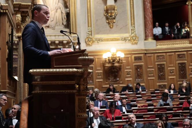  Le ministre du travail, Olivier Dussopt, lors de la présentation du projet de réforme des retraites, au Sénat, le 2 mars 2023.