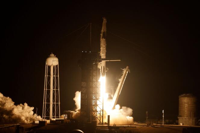 La mission SpaceX Crew-6, qui comprend les astronautes de la NASA Stephen Bowen et Woody Hoburg, Sultan Al-Neyadi, des Emirats arabes unis, et l’astronaute russe Andreï Fediaev, s’envole vers la Station spatiale internationale depuis le Centre spatial Kennedy à Cap Canaveral, en Floride, aux Etats-Unis, le 2 mars 2023.