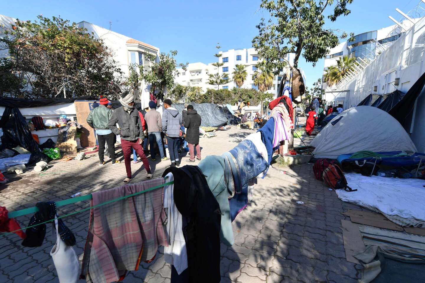 Tunisie : le président, Kaïs Saïed, refuse les fonds européens pour les migrants, qu’il considère comme de la « charité »