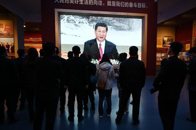 Diffusion d’un discours de Xi Jinping, au musée du Parti communiste chinois, à Pékin, le 3 mars 2023.