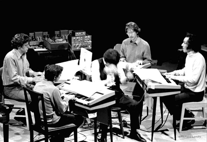 Left to right: Philip Glass, Arthur Murphy, Jon Gibson, Steve Chambers and Steve Reich rehearse 