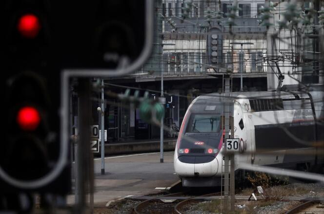 Le réseau TGV devrait être très fortement perturbé dans toute la France mardi 7 mars 2023.