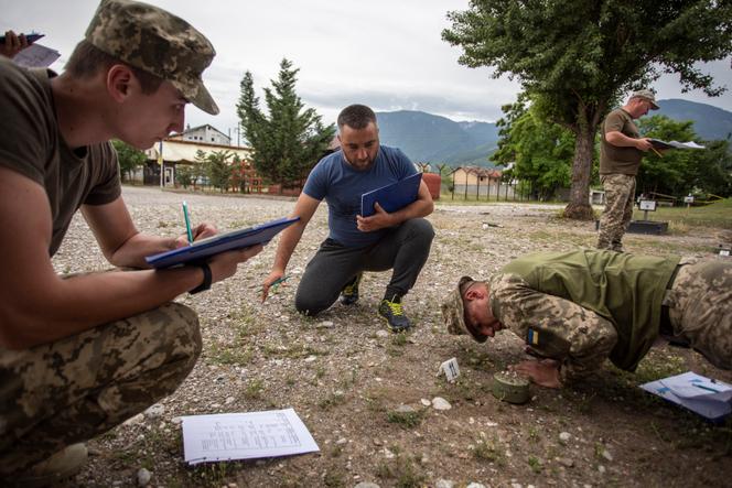 Ukrainian army deminers during training in Peja, Kosovo, June 9, 2022.