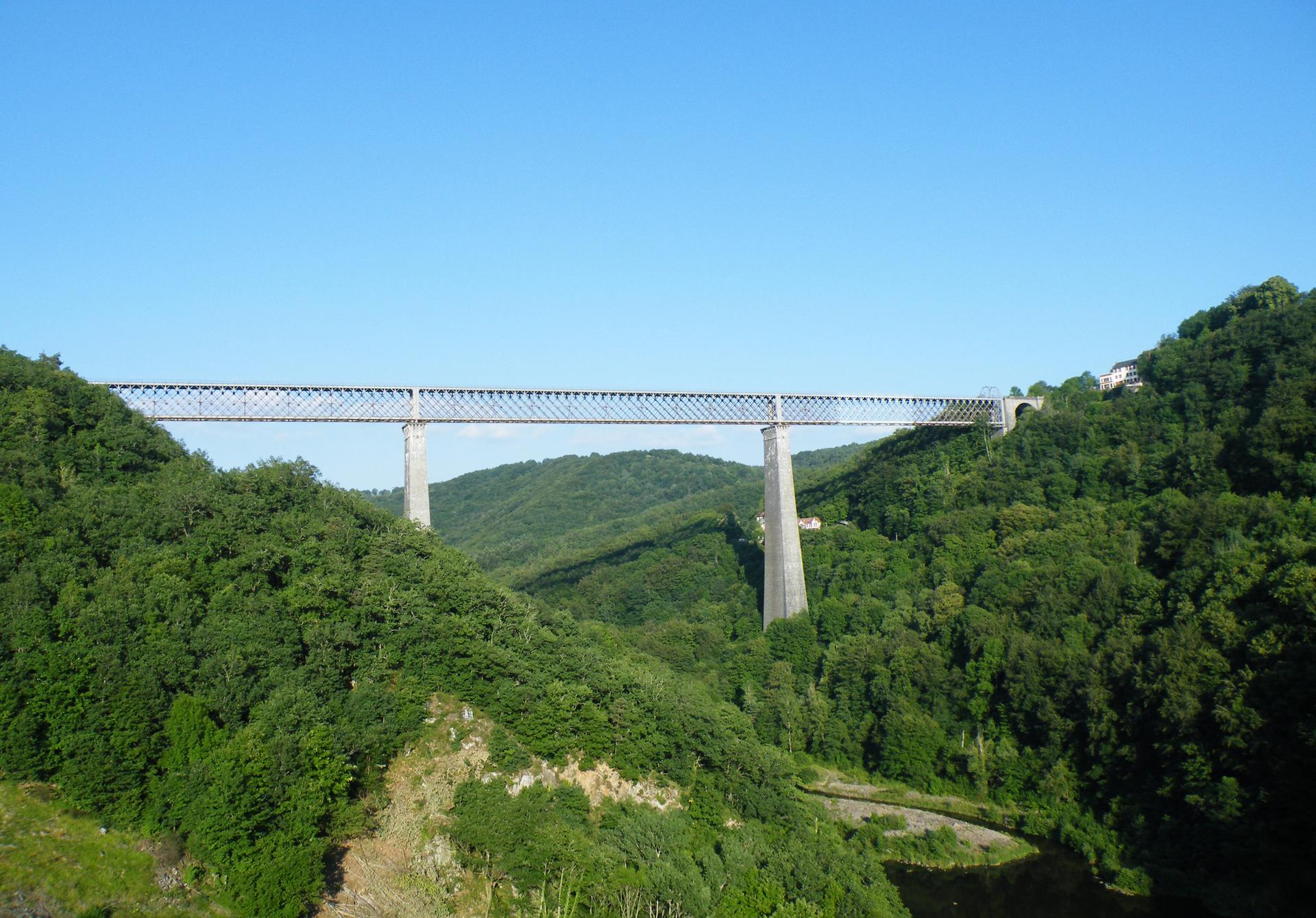 Le viaduc des Fades.