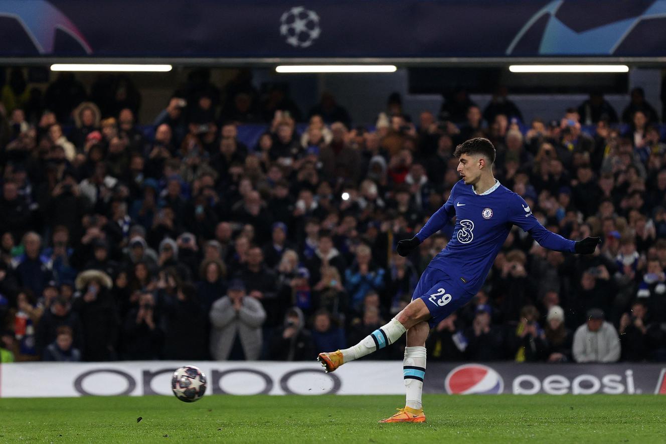 Chelsea striker Kai Havertz hits a penalty on the post, before having a chance to take it away, against Dortmund, London, March 7, 2023.