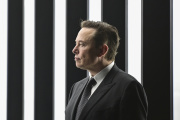 Elon Musk, PDG du réseau social X (ex-Twitter), à Grünheide, dans le Land de Brandebourg (Allemagne), le 22 mars 2022.