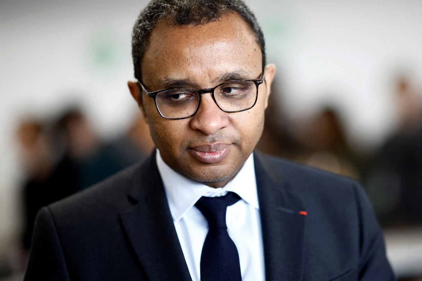the heads of institutions do not report all the cases of breaches of which they are aware