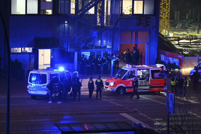 German police near the scene of a shooting in Hamburg on March 9, 2023.