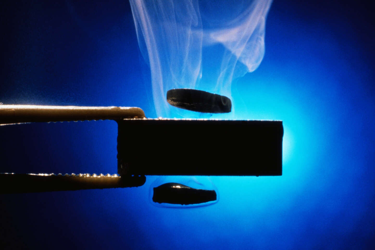A high-temperature superconductor warmly welcomed