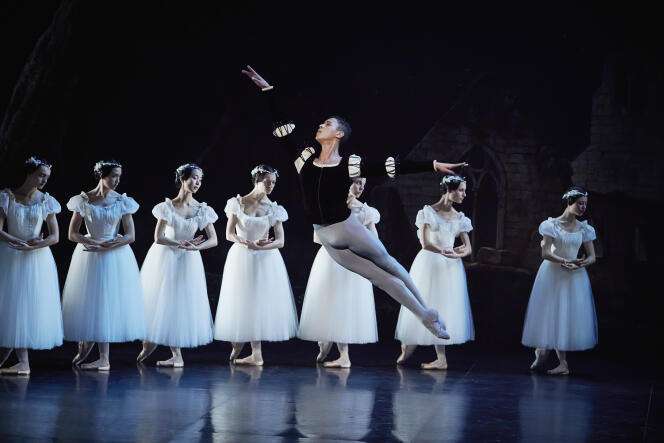 Guillaume Diop in the role of Albrecht, in “Giselle”. 