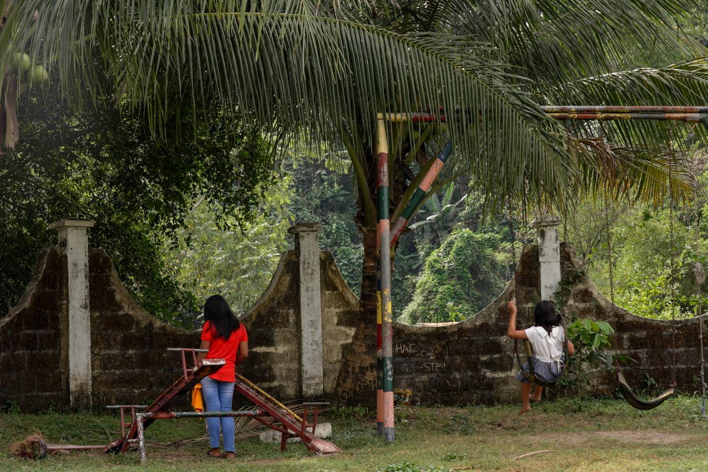 Violación infantil en línea, miopía francesa
