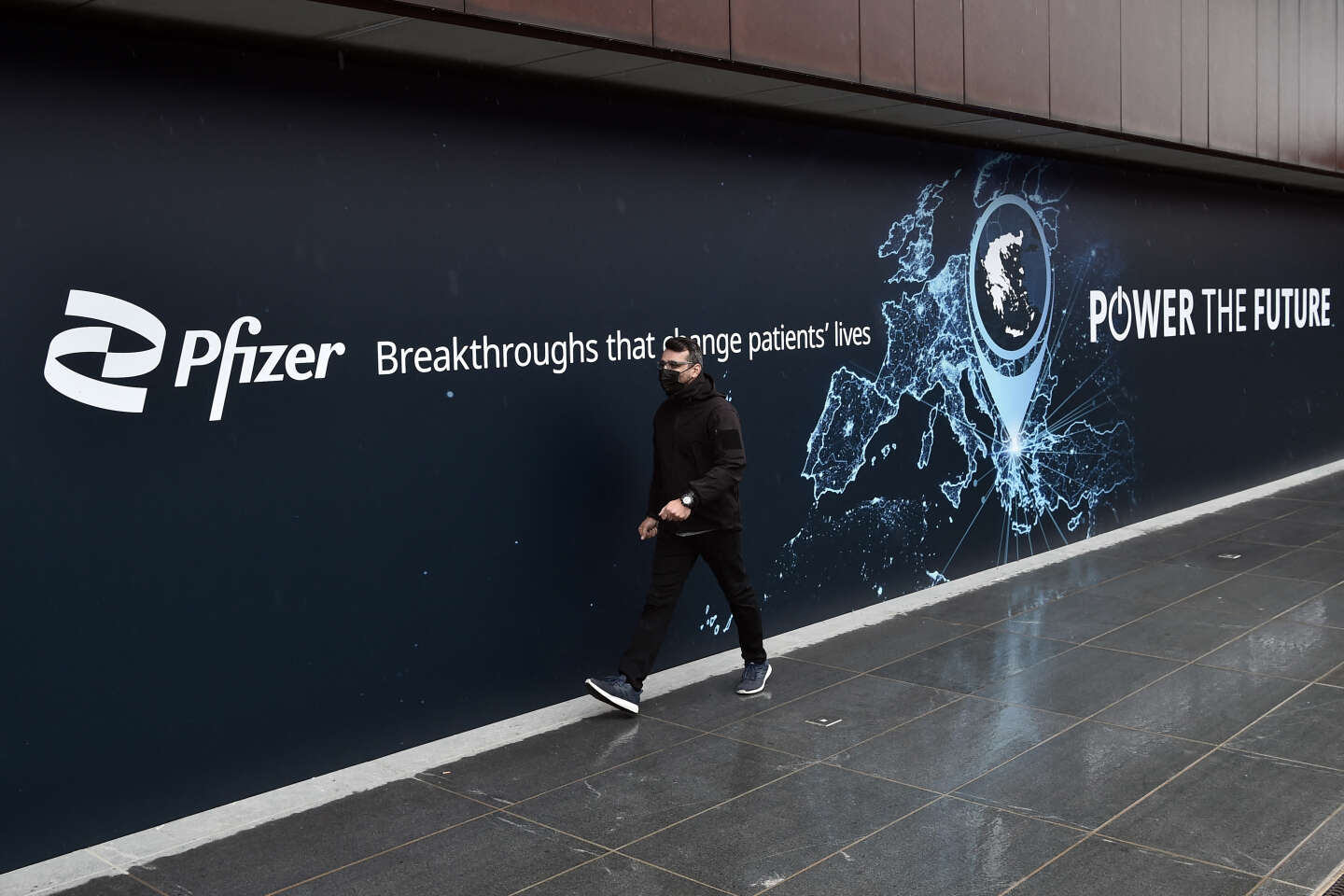 Pfizer buys biotech Seagen for $43 billion
